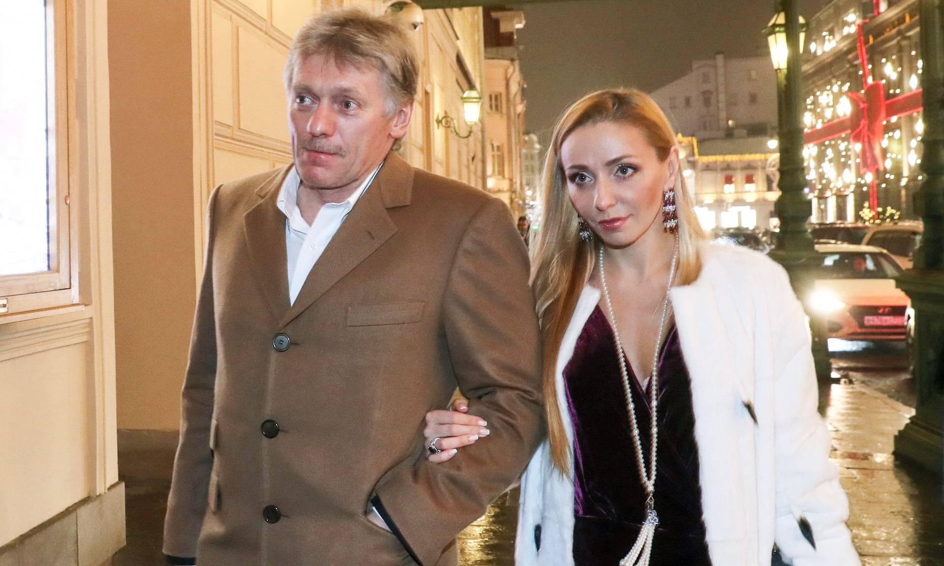 كيف علّق بيسكوف على فرض الإتحاد الأوروبي عقوبات ضدّ زوجته وولديه؟