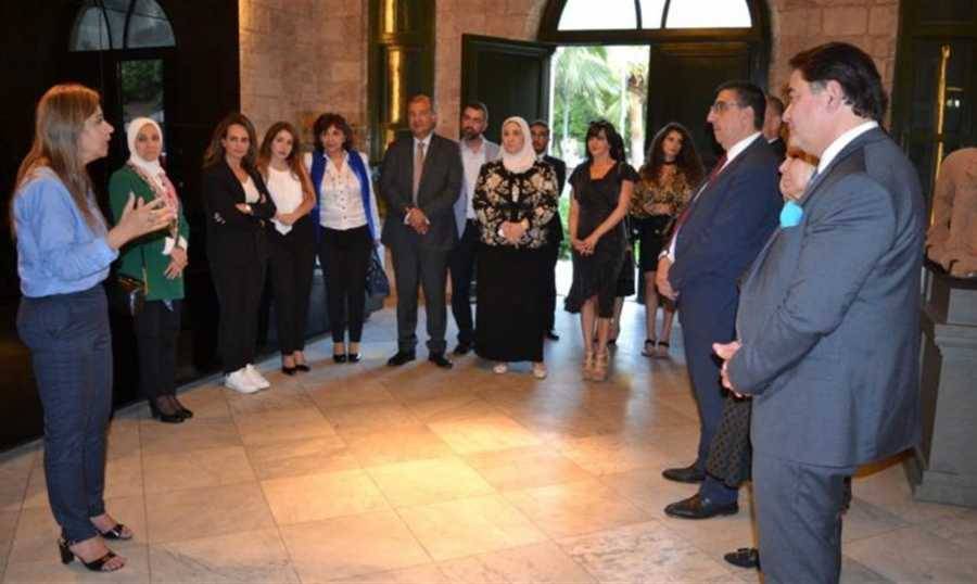 وفد من مجلس الوزراء العرب
زار المكتبة الوطنيّة برفقة حجار