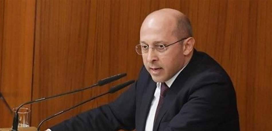آلان عون ينسحب من لجنة الإدارة والعدل.. والسبب بري!