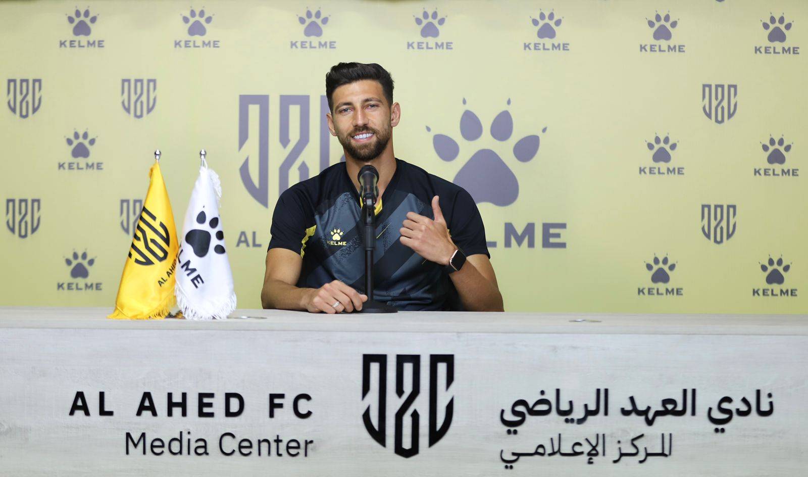 عقد اللاعب سبليني "مزور"