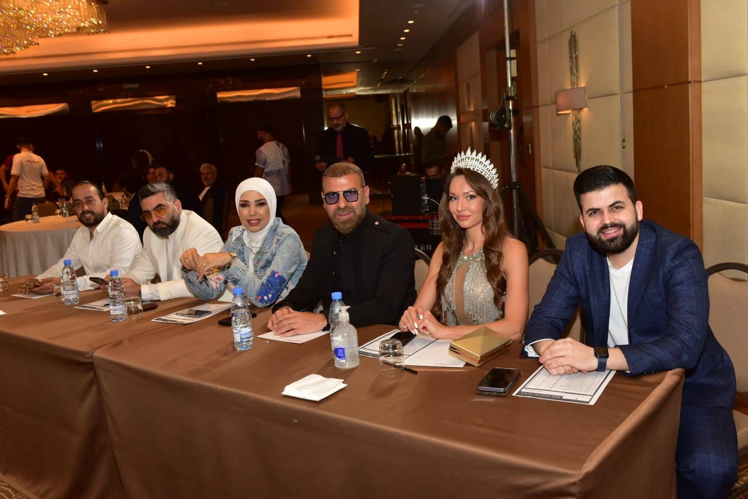 سفيرة الجمال رانيا عثمان في لجنة تحكيم جمالية وتُكرّم !