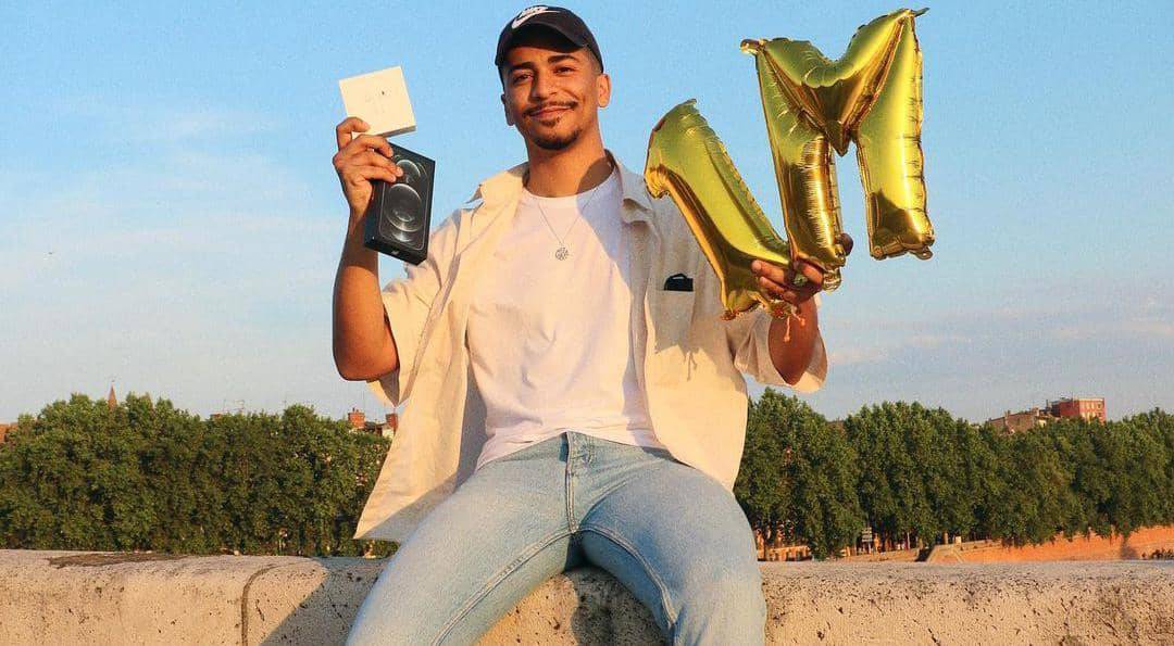 اليوتوبر الشهيرKamel Kbz يصل للمليون متابع على الأنستغرام