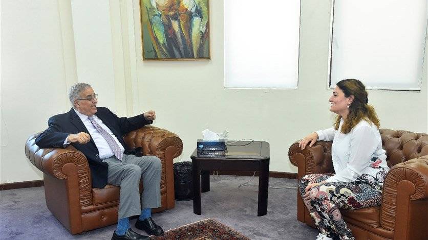 عضو البرلمان الألماني لمياء قدور في وزارة الخارجية.. وهذا ما بحثته مع بوحبيب