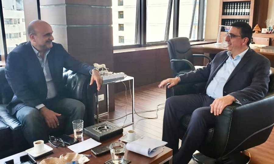 بحث مع أبي رميا هموم جبيل الاجتماعيّة
حجار زار ووفداً من وزراء الشؤون العرب
في جمعيّات ومؤسسات خيريّة