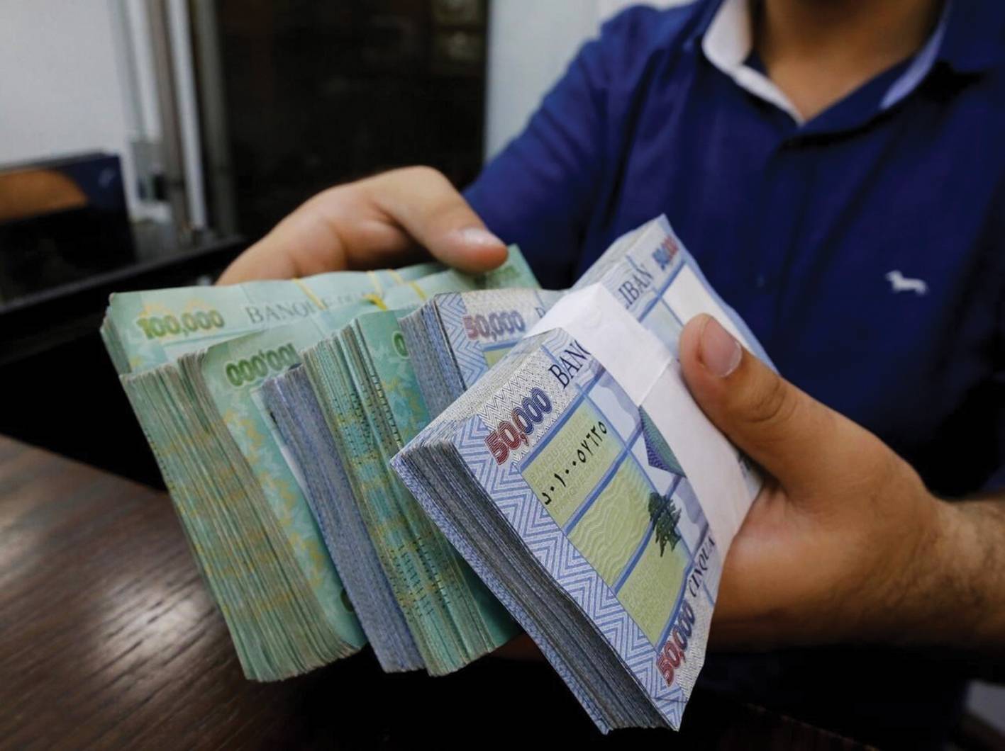 أي نظام سعر صرف ستعتمد الحكومة في المرحلة المقبلة ؟