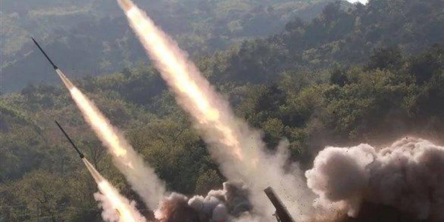 "القوة ضد القوة".. كوريا الشمالية تطلق سلسلة قذائف مدفعية