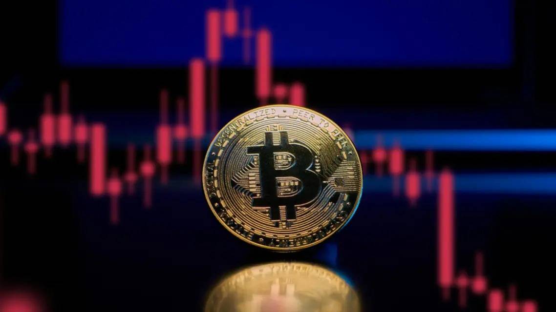 سوق "بيتكوين" الهابطة تدخل المرحلة الأعمق والأكثر قتامة