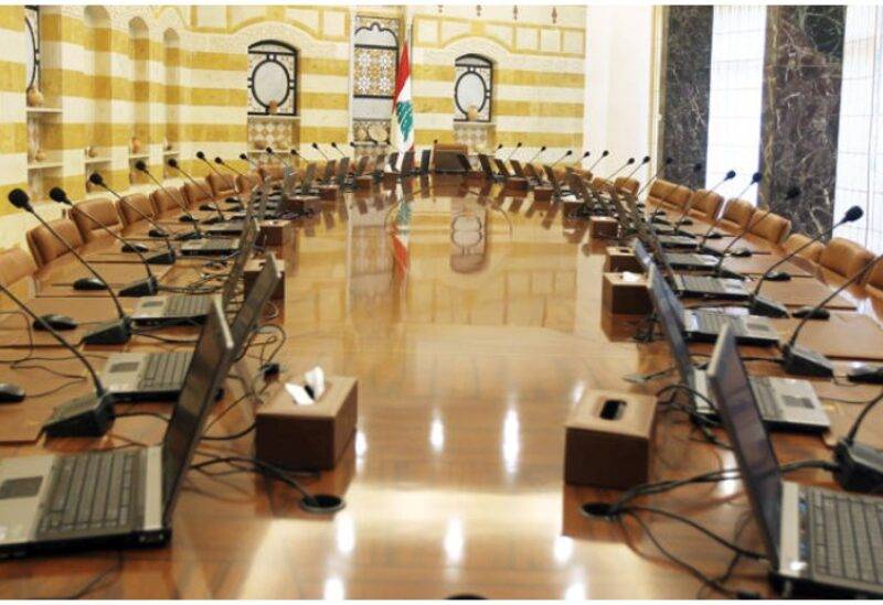 خيارات مطروحة حكومياً... وكلّ الإحتمالات واردة !!!