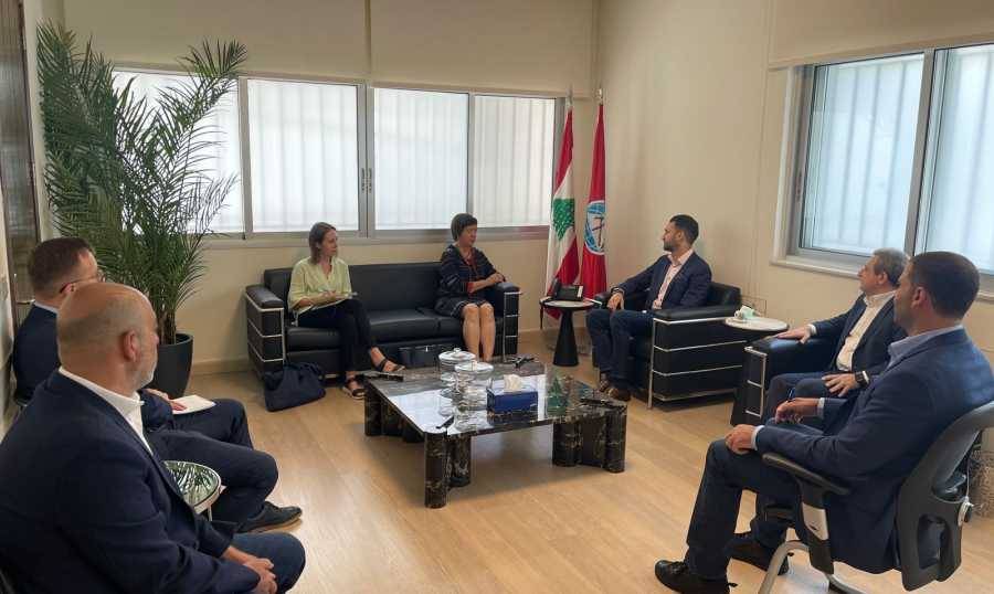 فرونتسكا في الكليمنصو.. وهذا ما بحثته مع جنبلاط