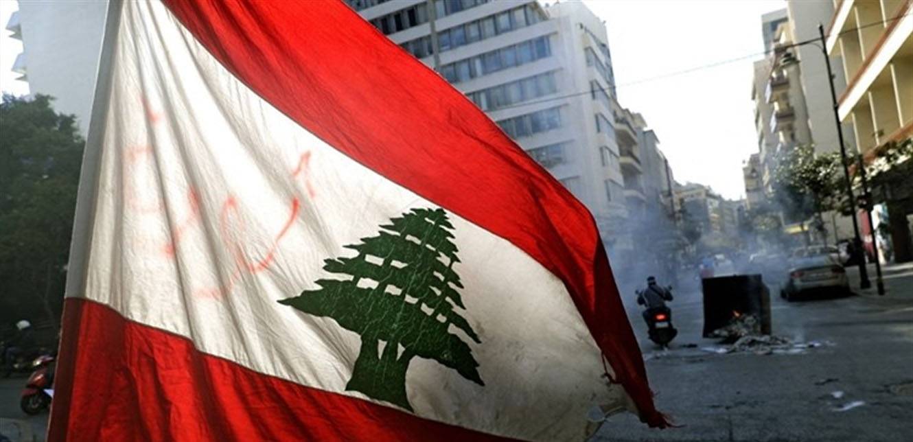 بيت بأبواب كثيرة