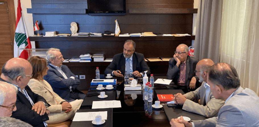 بوشكيان: استخدام كيميائي في المصانع للحفاظ على الصحة والسلامة العامة والبيئة