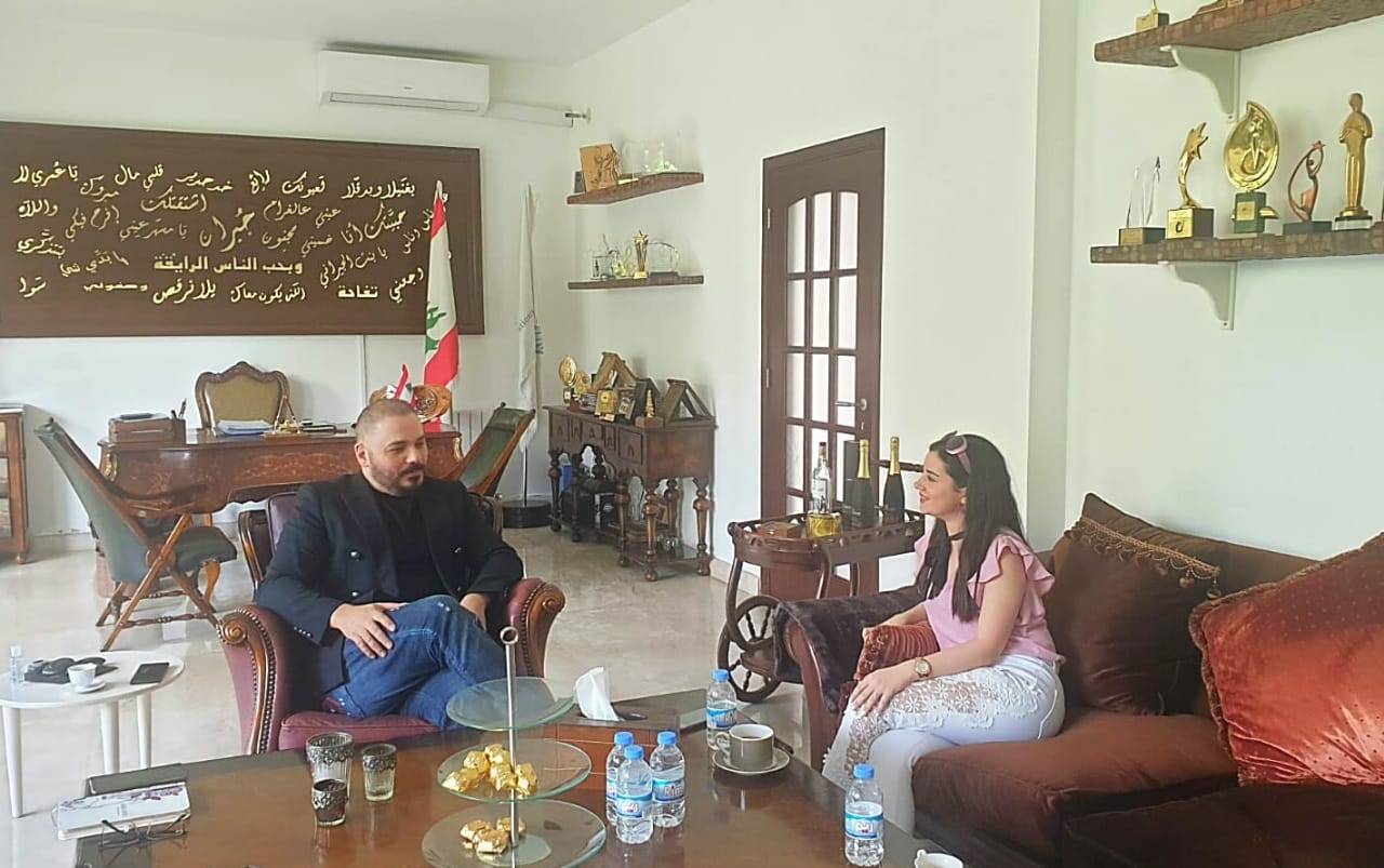رامي عياش لـ «الديار»: إنها «وجعة راس»... وهذان الفنانان يستحقان دعمي!
«يا هيك تكون المهرجانات يا بلا»... وأتمنى أن يتحقق حلمي مع ماجدة الرومي