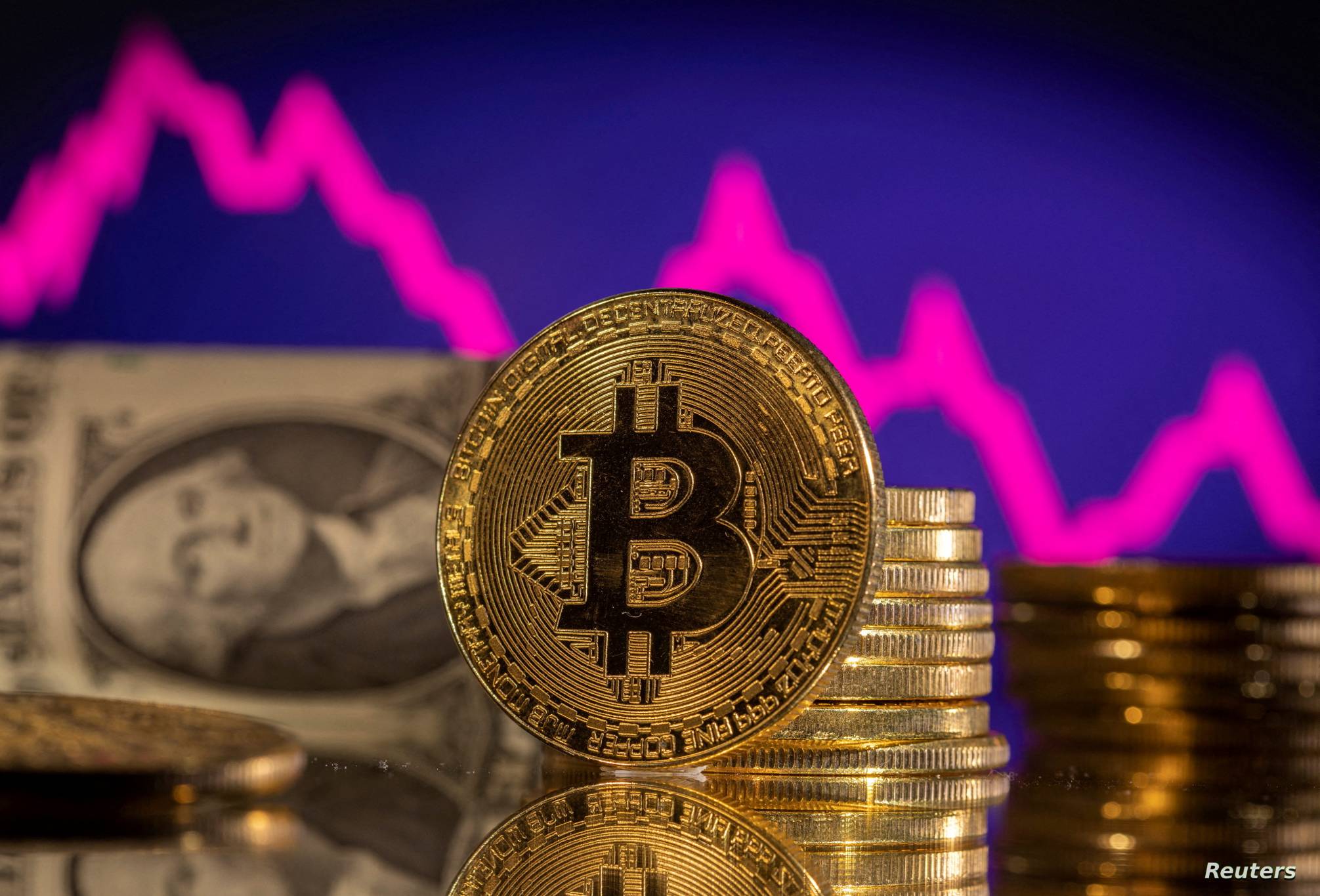 بيتكوين تضع حداً لخسارها وتحقق قفزة كبيرة