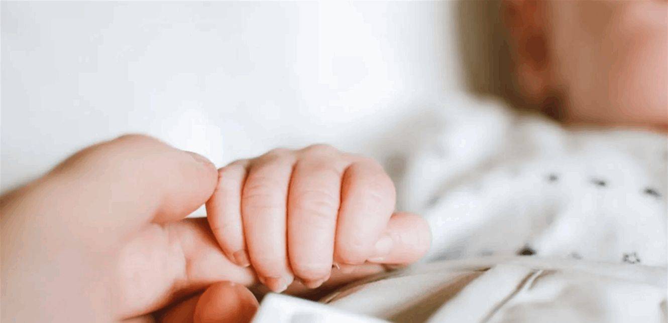 اكتئاب مابعد الولادة.. طرق لمرور المرحلة بسلام