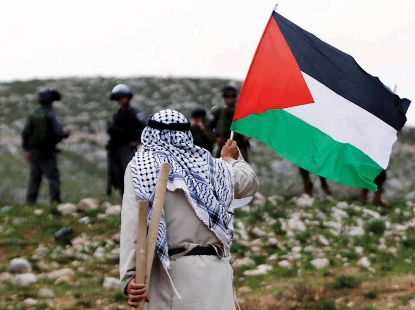 الاحتلال يصعد اعتداءاته بالضفة والاهالي يتصدون للمستوطنين