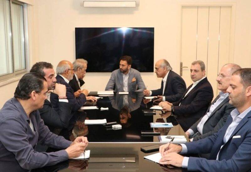 "الإشتراكي"عن أداء ميقاتي: "كان بيقدر يعمل أحسن".. ونحن أول من سمّى سلام عام 2019
لهذا السبب لا يُريد "اللقاء الديموقراطي" المشاركة في الحكومة