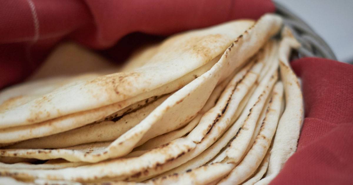 محافظ البقاع يتابع موضوع بيع ربطات الخبز في السوق السوداء