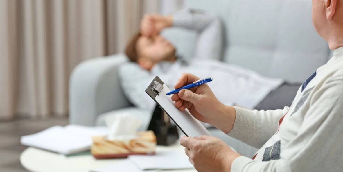 هذا ما أعلنته نقابة النفسانيين حول مزاولة المهنة...