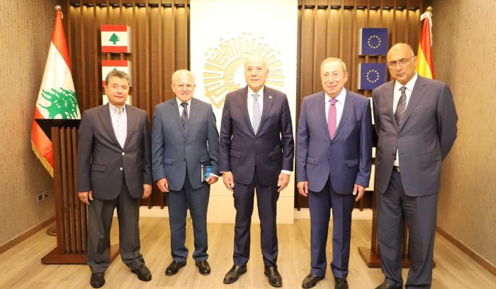 سفير اسبانيا اطلع من دبوسي على المشاريع الكبرى لطرابلس والشمال
