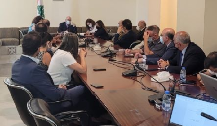 ترأس اجتماع لجنة الوقاية من "كورونا"
الأبيض: طالما أن الوضع الإستشفائي تحت السيطرة
فالوضع الوبائي تحت السيطرة