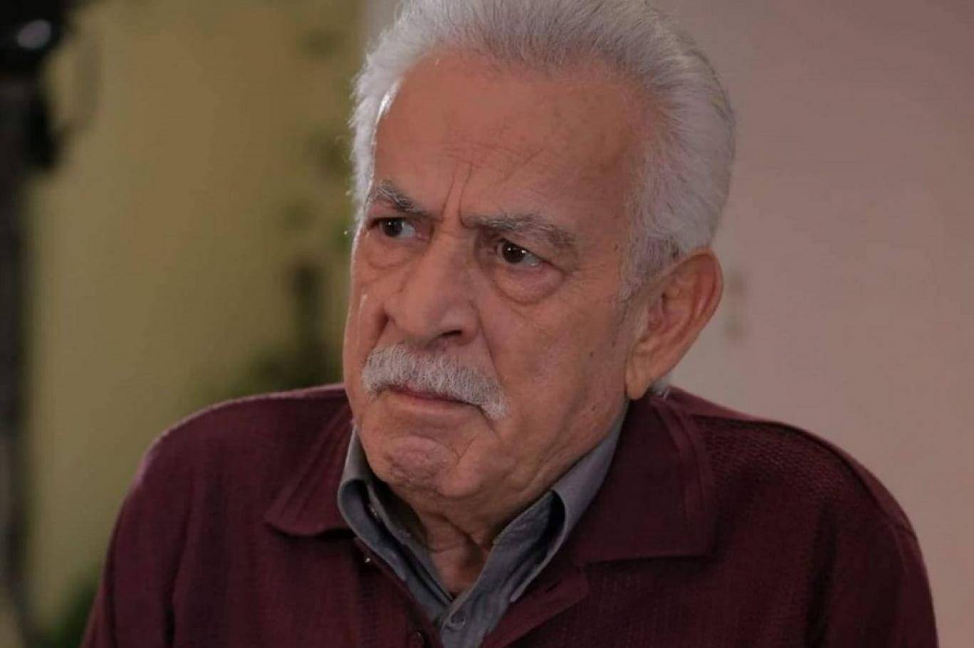 عملية جراحية للممثل أحمد الزين.. ونجله يشرح وضعه الصحي
