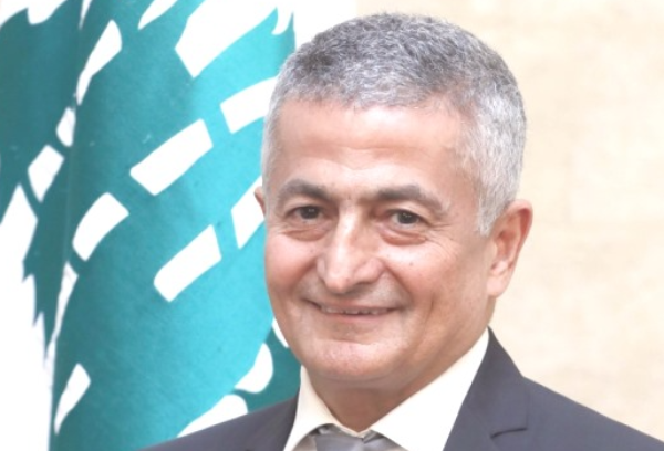 الخليل حول 125 مليار ليرة للضمان
لتغطية مرضى "غسيل الكلي"100 %