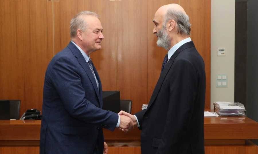 العلاقات الثنائية بين بيروت وموسكو محور اجتماع جعجع مع السفير الروسي