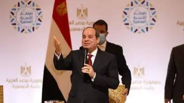 السيسي مازحاً عن تعدد برامج الطهي: إحنا مستنيين حد يعلمنا نأكل إزاي؟