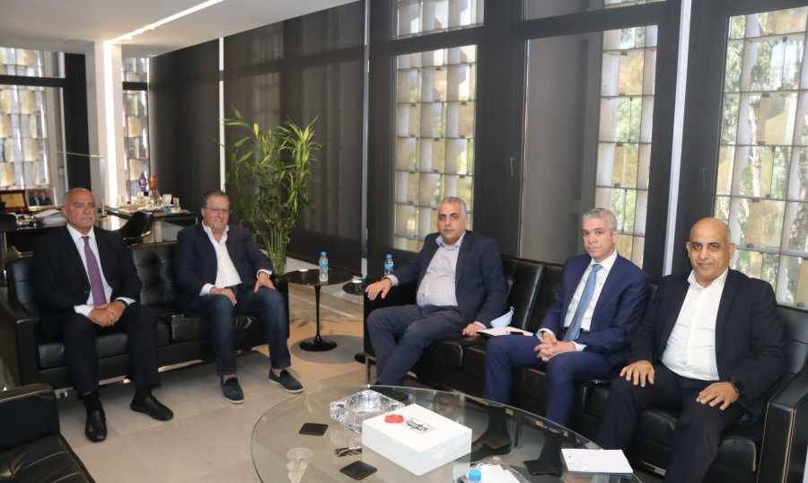 اتفاق على التعاون الإيجابي بين الهيئات والصندوق

وتوافق على مذكرة لجباية الاشتراكات الجديد