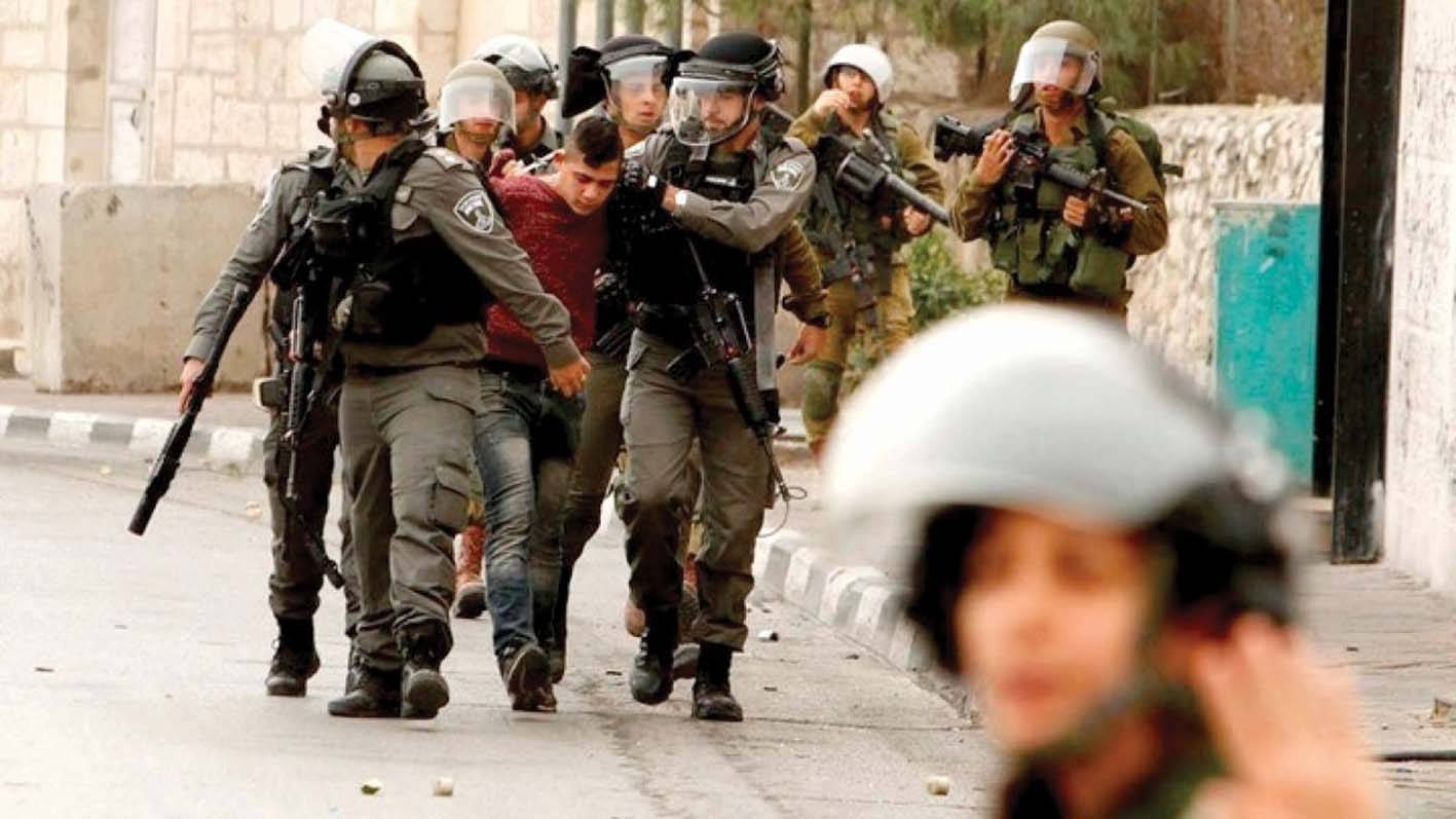 واشنطن: مقتل أبو عاقلة غير مُتعمد...وردود فلسطينية غاضبة
الإحتلال يعتقل 25 فلسطينياً بالضفة ومستوطنون يقتحمون الأقصى
العدو يستخدم جثامين شهداء فلسطين في مختبرات جامعاته