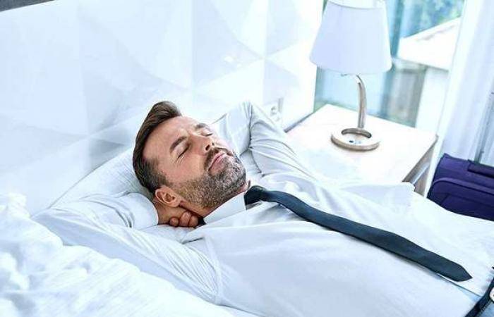 دراسة تحذر من القيلولة القصيرة وسط النهار