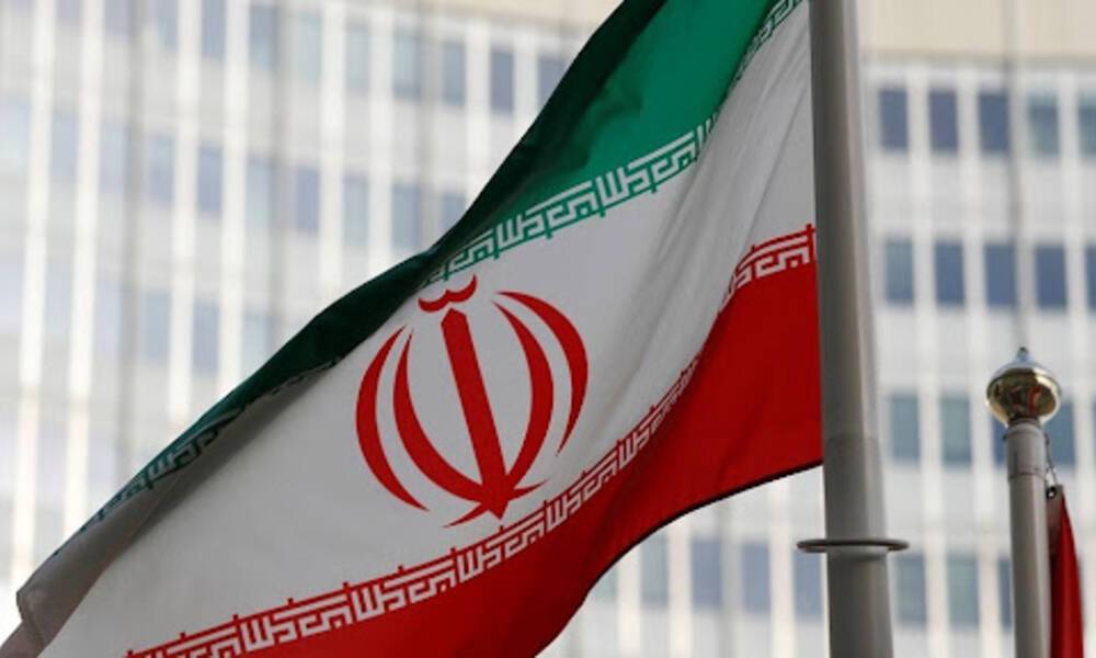 إيران تعتقل مساعد السفير البريطاني في طهران ودبلوماسيين آخرين
