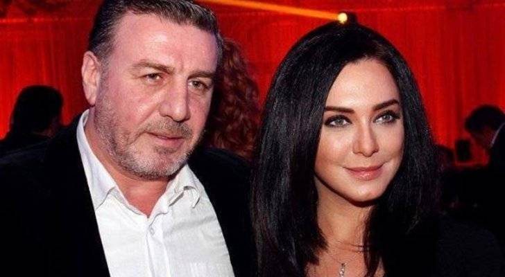 رغم انفصالهما.. سلاف فواخرجي ووائل رمضان يعيشان في منزل واحد؟!