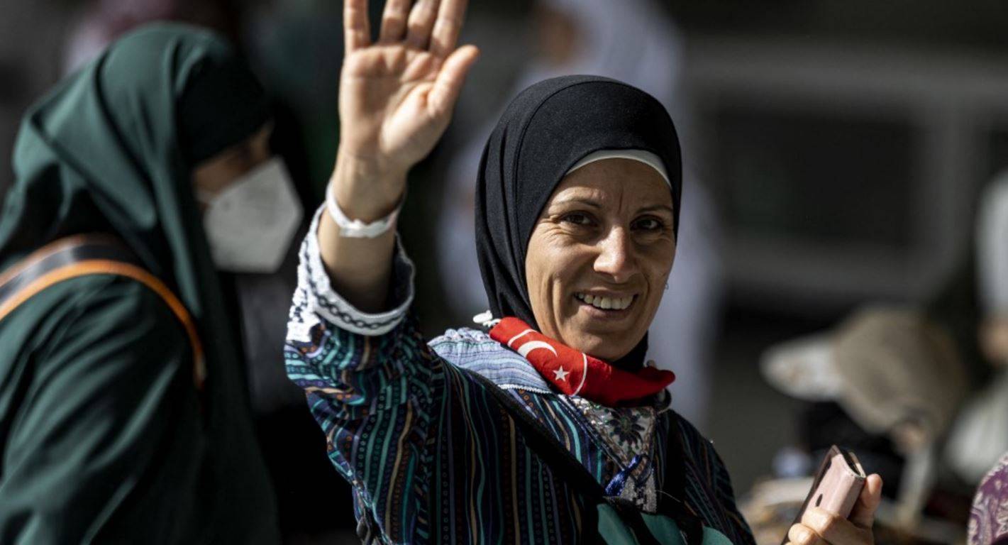 حج بلا محرم.. نساء عربيات يتمتعن بالحرية الجديدة