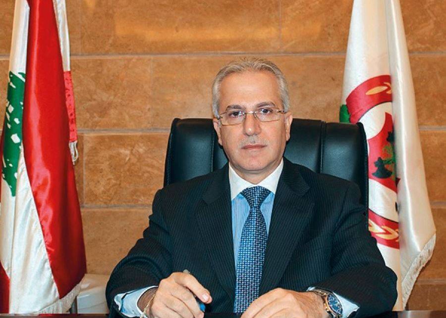 مدير عام  الدفاع المدني  عن حريق مبنى قبلان: نطالب السلطات والقائمقام والبلديات بمدنا بالمياه بقدر المستطاع