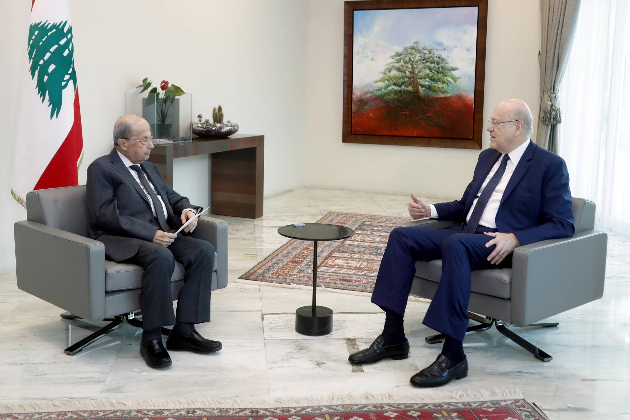 عون : ميقاتي سيرضخ «ما في حل تاني»