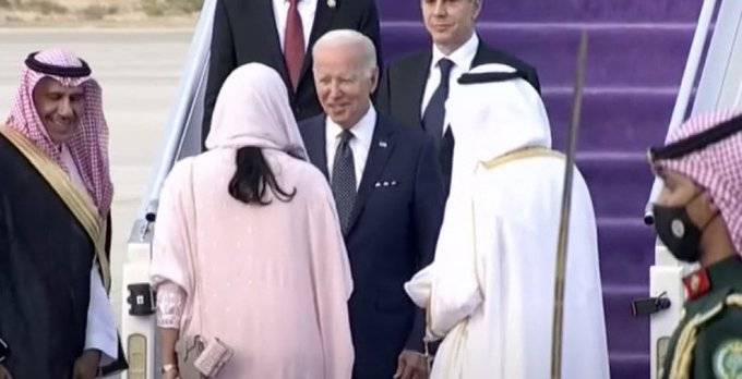 ما الرسالة التي وجهتها السفيرة السعودية لدى واشنطن إلى بايدن؟