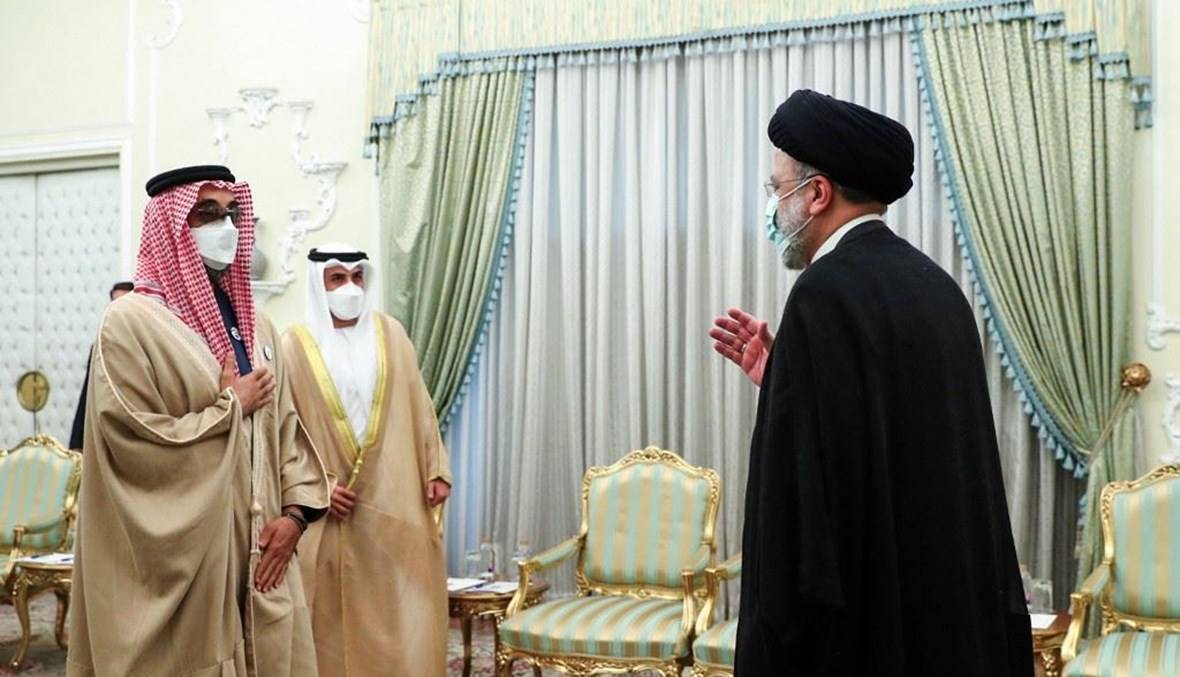 قرقاش:لسنا مع محور ضد طهران