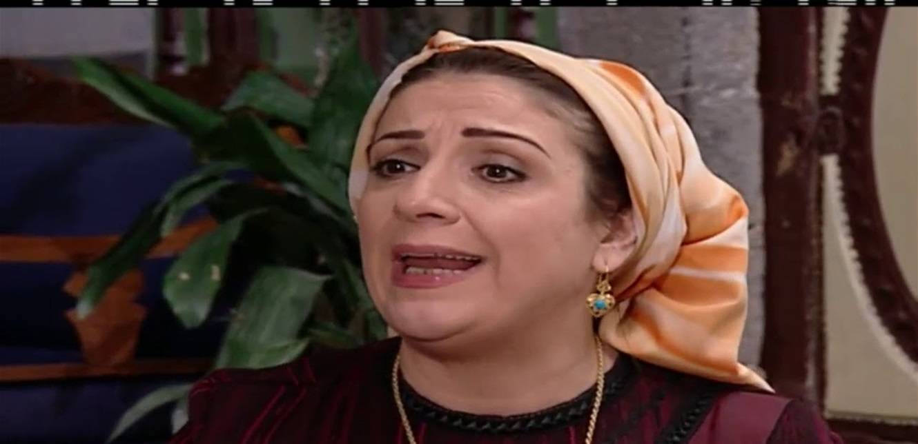 بالصورة- نجمة باب الحارة "فريال" حديث الجمهور والفنانة ترد