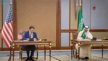 السعودية والولايات المتحدة توقعان 18 اتفاقية ومذكرات تعاون