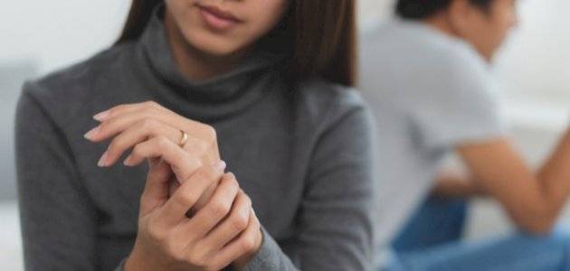 شاب يطالب فتاة بردّ هدايا بـ 170 ألف درهم بعد فسخ الخطبة