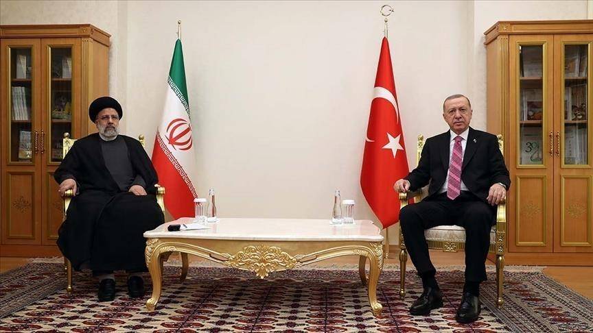 "إيران وتركيا تؤكدان وحدة الأراضي السورية".. رئيسي وإردوغان يوقعان اتفاقيات تعاون في مجالات التجارة والطاقة
