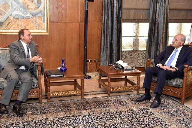 بري بحث مع زوّاره في المستجدات
شرف الدين: "مكمّلين" في ملف النازحين