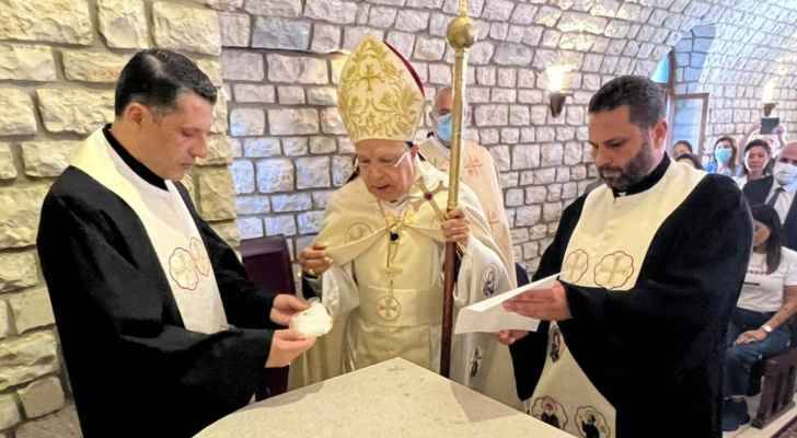 قداديس بمناسبة عيد القديس شربل.. 
وعظات ركّزت على المحبّة والعيش المشترك