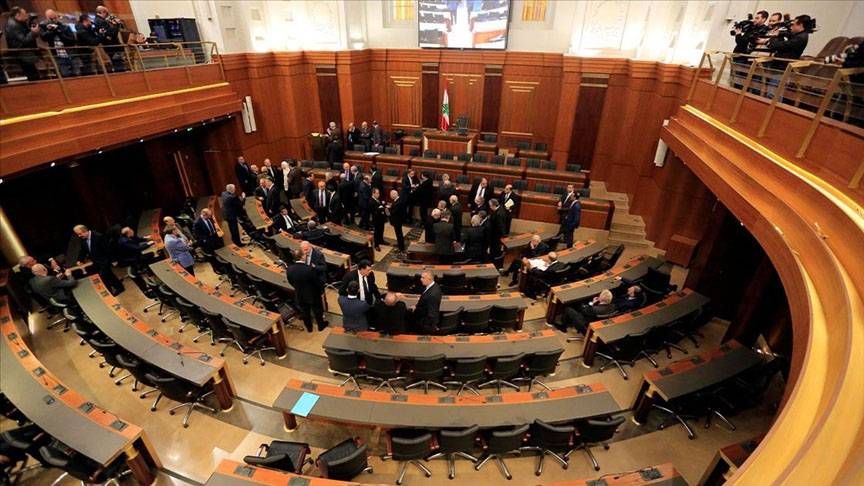 "تنسيق نيابي" بين بعض النواب "التغييريين" و"المستقلين" والوفاء للمقاومة
لقاءات تشاوريّة لحزب الله مع الحلفاء...والتواصل مُمكن مع مَن لا يُعادي المقاومة!