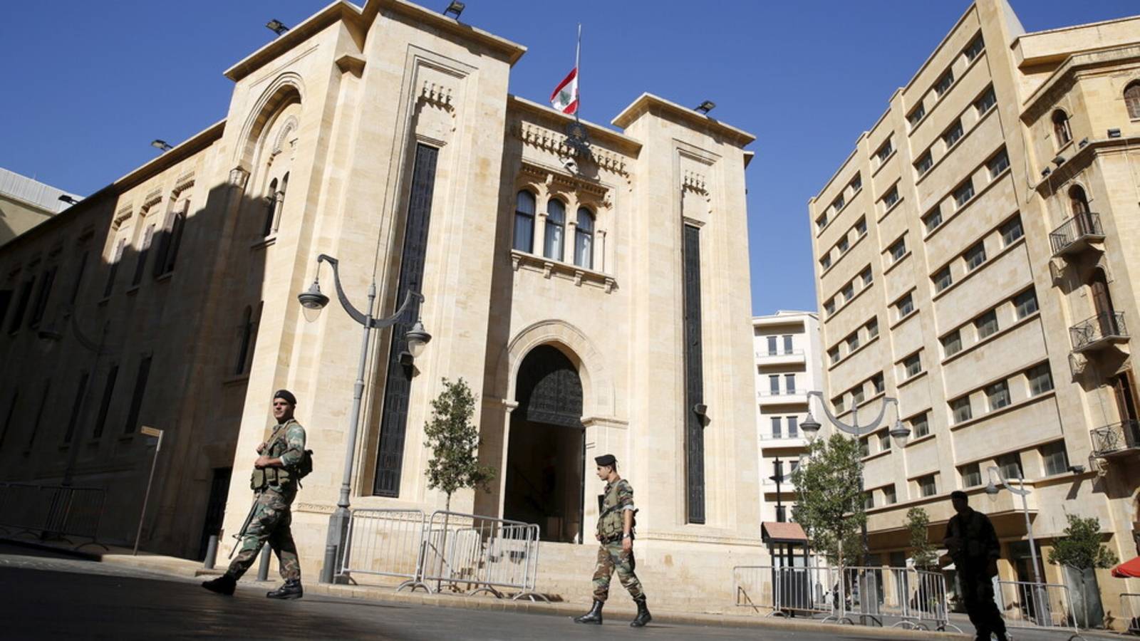 توافق نيابي غير مسبوق على التشريع في ظلّ حكومة مستقيلة