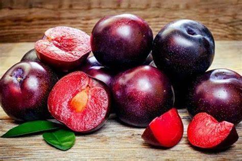 خبيرة تغذية تكشف خصائص الخوخ المفيدة