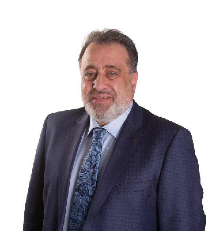 القواس: العمالة خيانة وليست وجهة نظر
