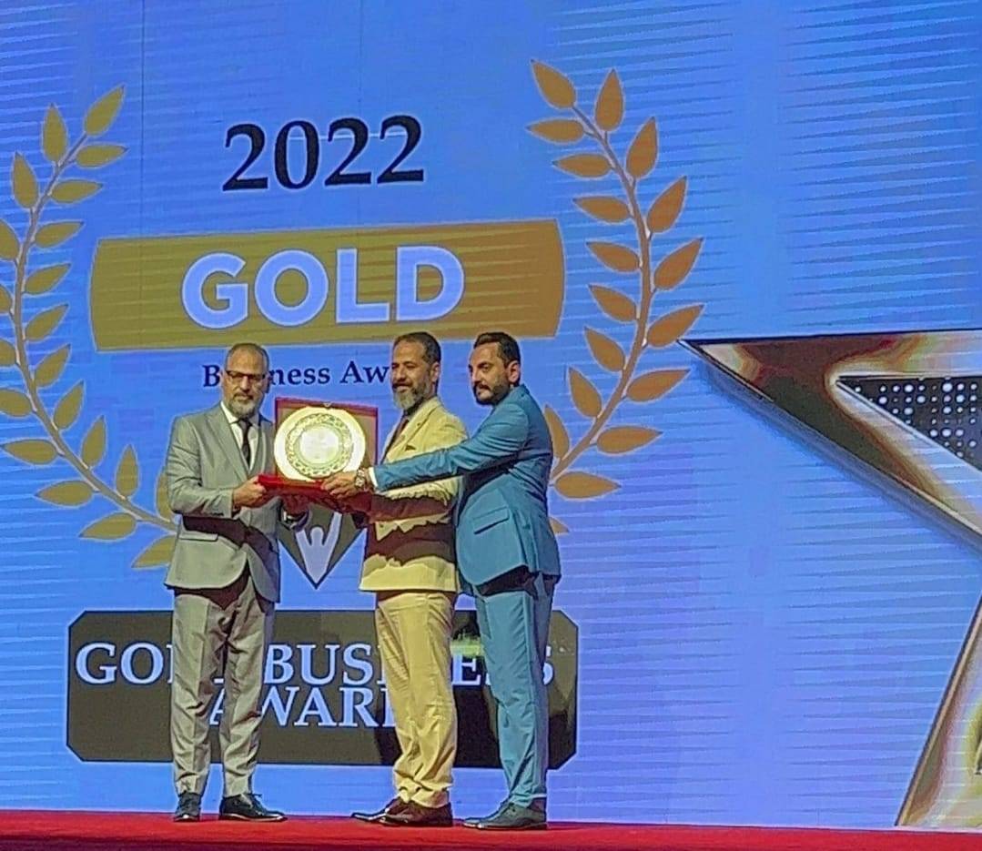 الدكتور أحمد أسمر يفوز بجائزة Golden Business award