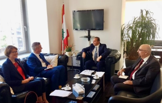 مبعوث بريطانيا الى سوريا بحث
مع بو حبيب وشرف الدين ملف النازحين